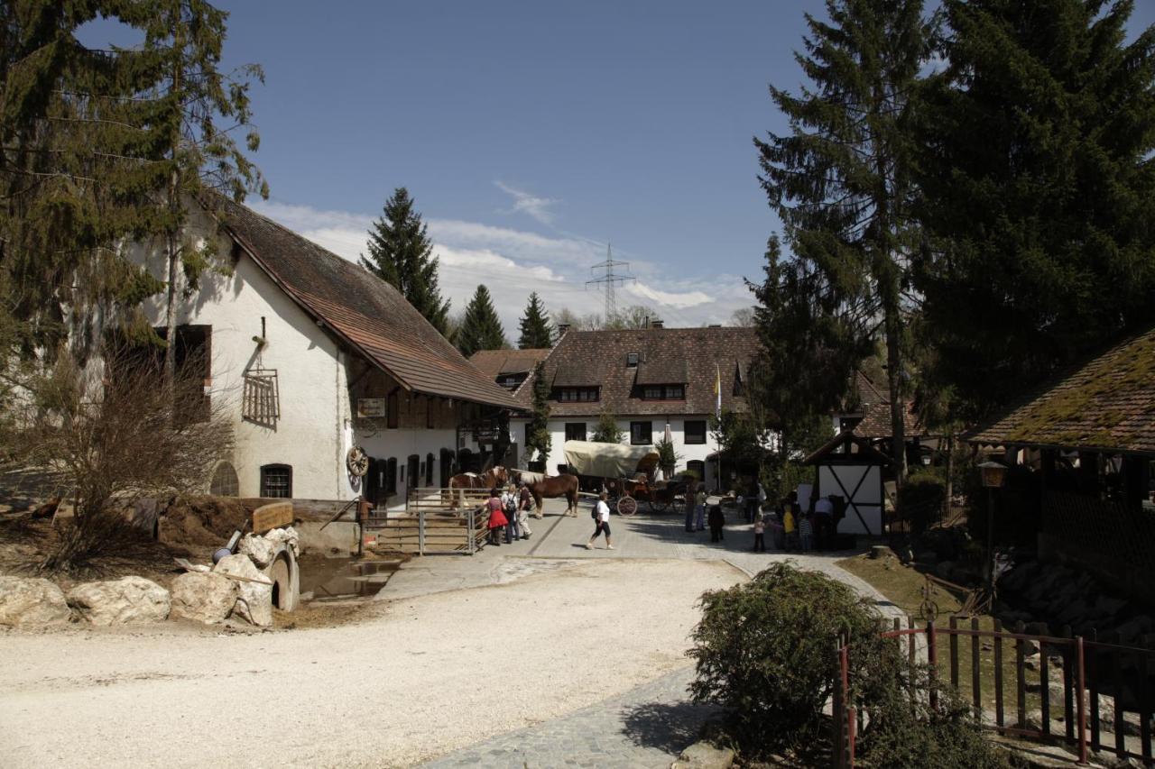 Erlebnisgastronomie Lochmuhle Hotel Eigeltingen Eksteriør billede