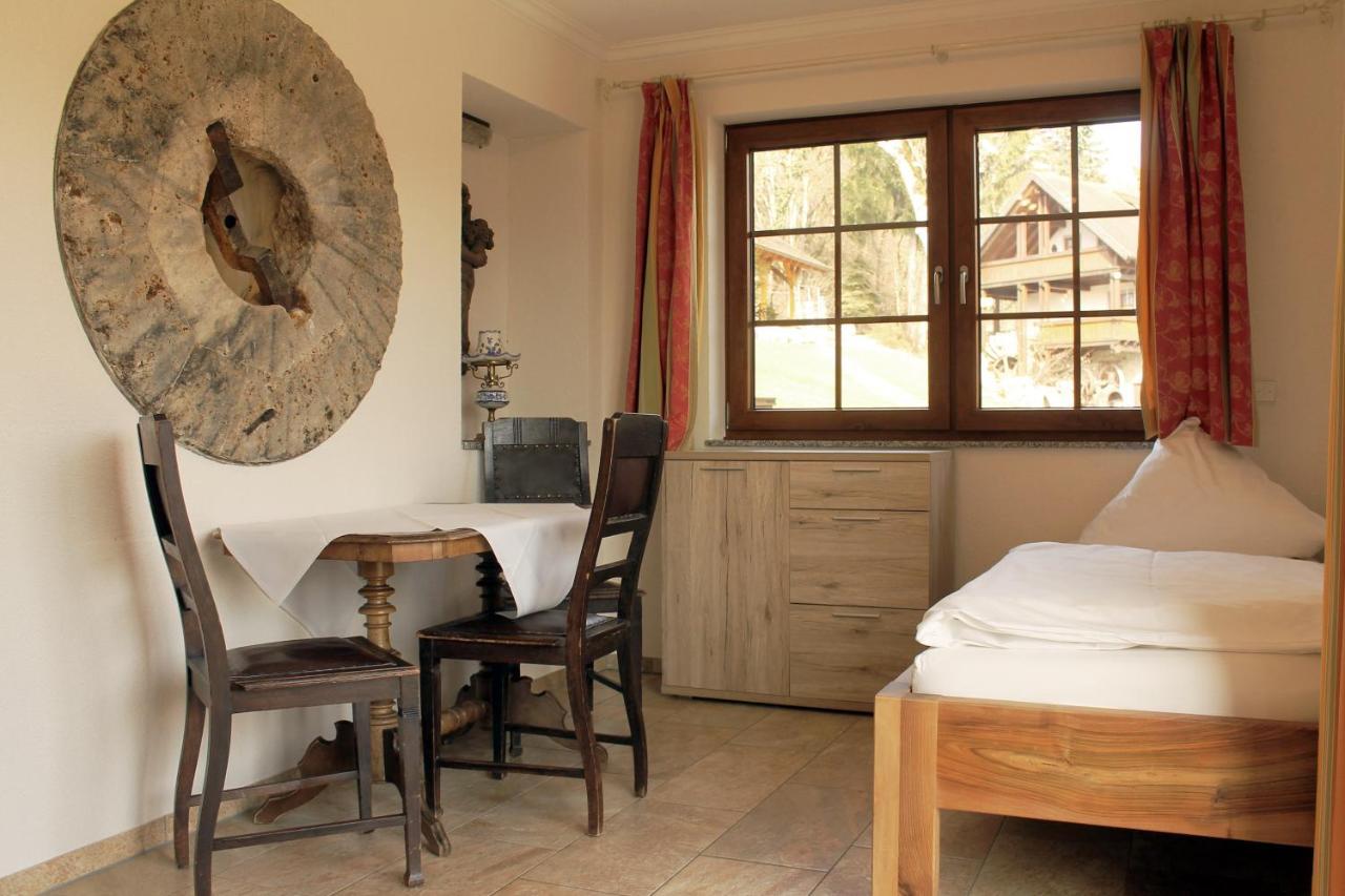 Erlebnisgastronomie Lochmuhle Hotel Eigeltingen Eksteriør billede