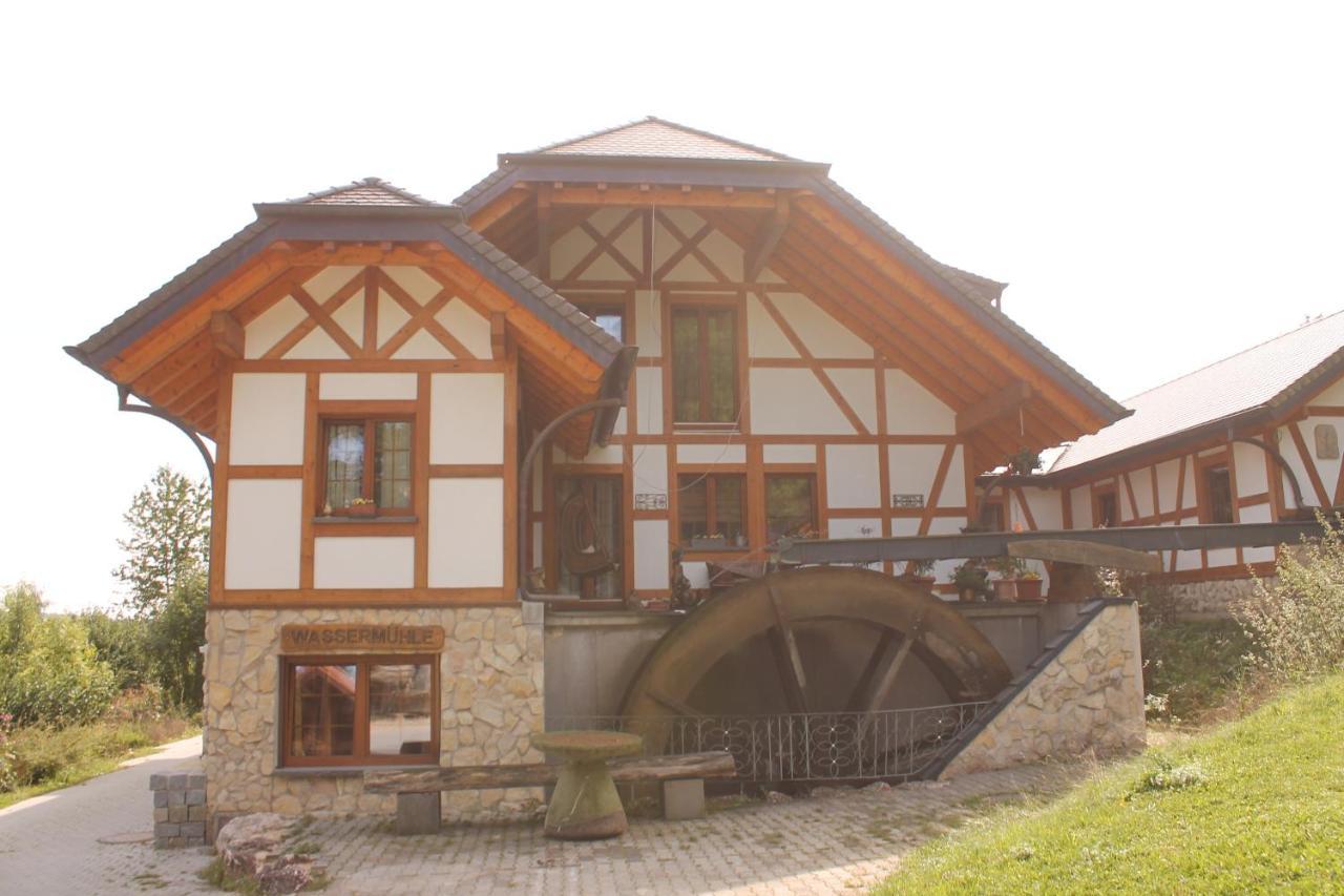 Erlebnisgastronomie Lochmuhle Hotel Eigeltingen Eksteriør billede